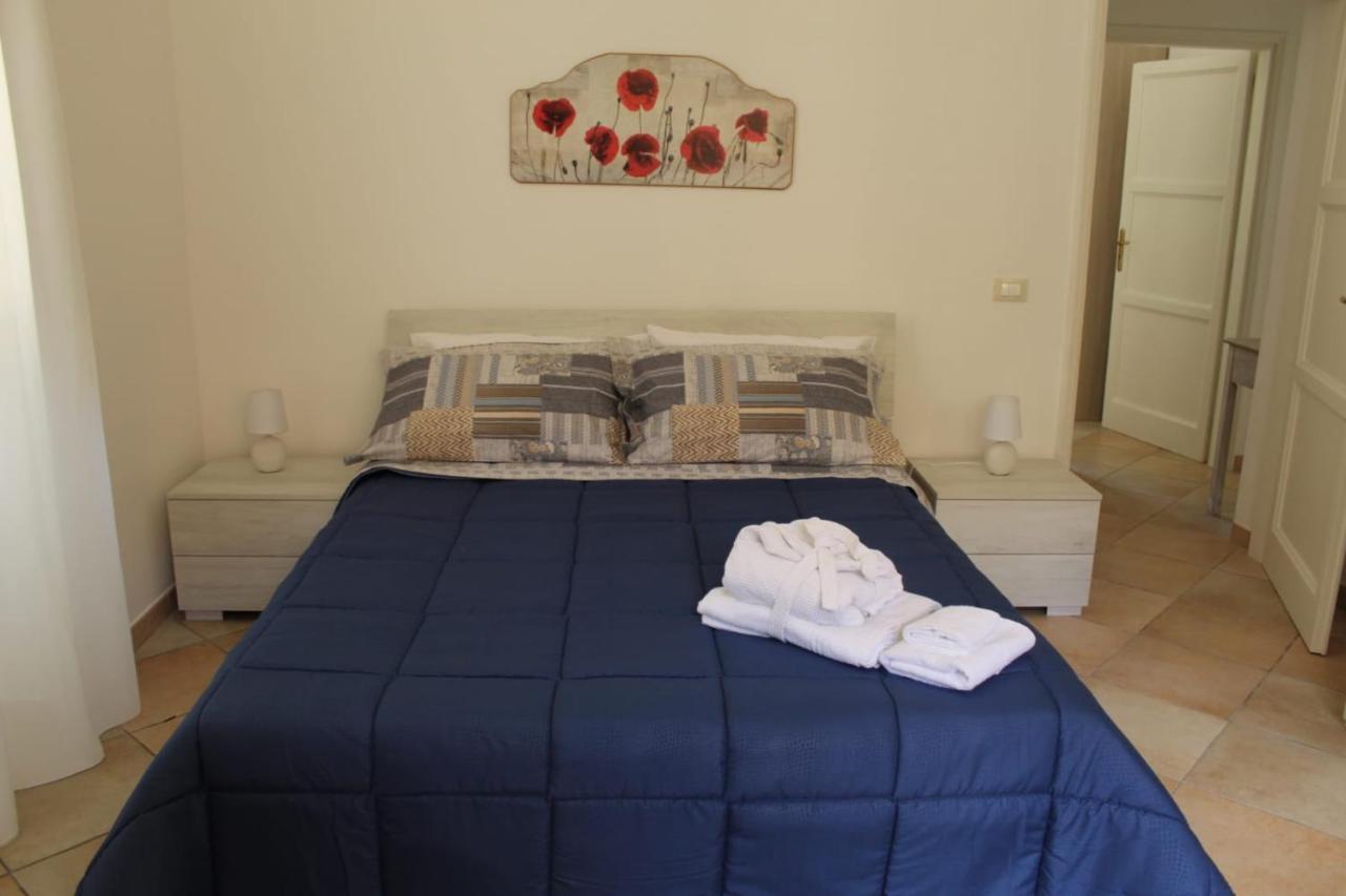 Ohana: Casa Nel Centro Di Lecce Exterior photo